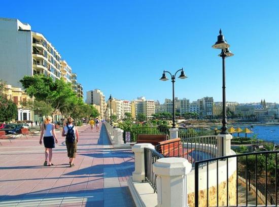 Modern 2Br Apartment In Central St Julian'S Saint Julian's Dış mekan fotoğraf